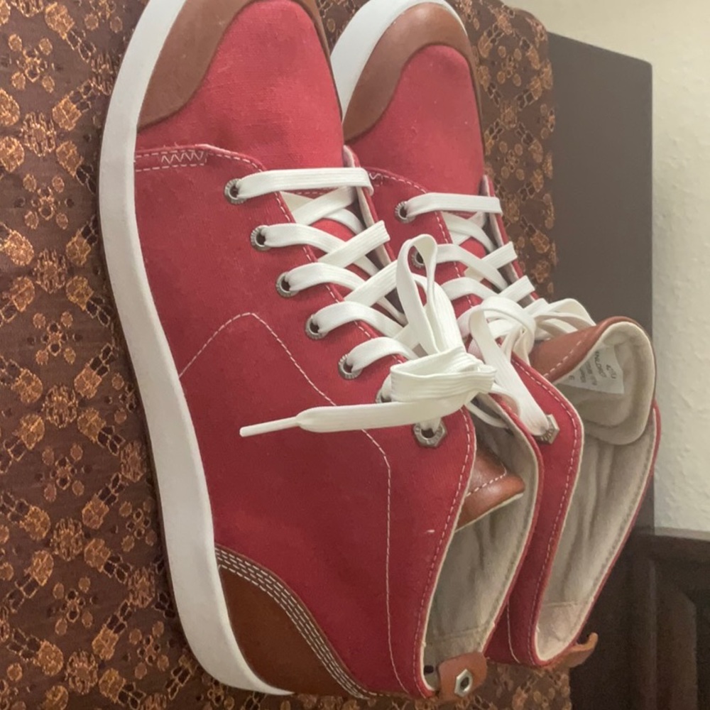 Womens Kodiak sneakers